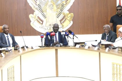 دعوة لاتخاذ سياسات جديدة لترقية الخدمةالمدنية